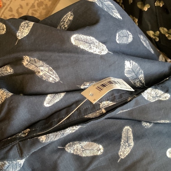 Goodthreads Navy Blue Feather print Men’s swim trunks‎ size M NWT - Picture 7 of 13